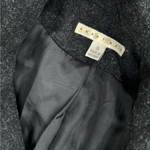 Smart Set Trench Coat - Picture 6 of 11